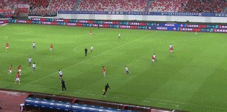 1627393947103072888.gif 世界杯直播下载-【中超】杨立瑜艾克森破门 广州2比1送泰山赛季首败